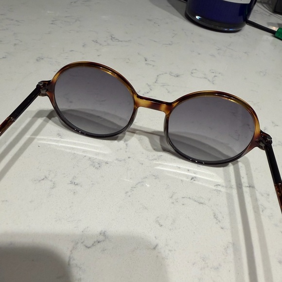 Marc Jacobs Round Sunglasses — Stylish Classic Shape - Picture 2 of 5